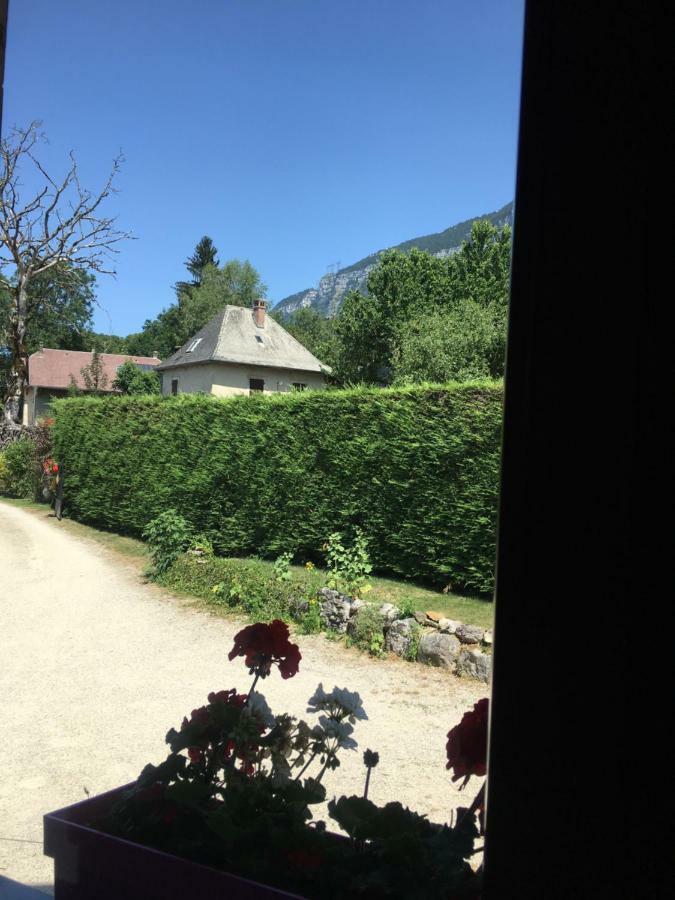La Maison Des Coeurs Attignat-Oncin Exterior photo